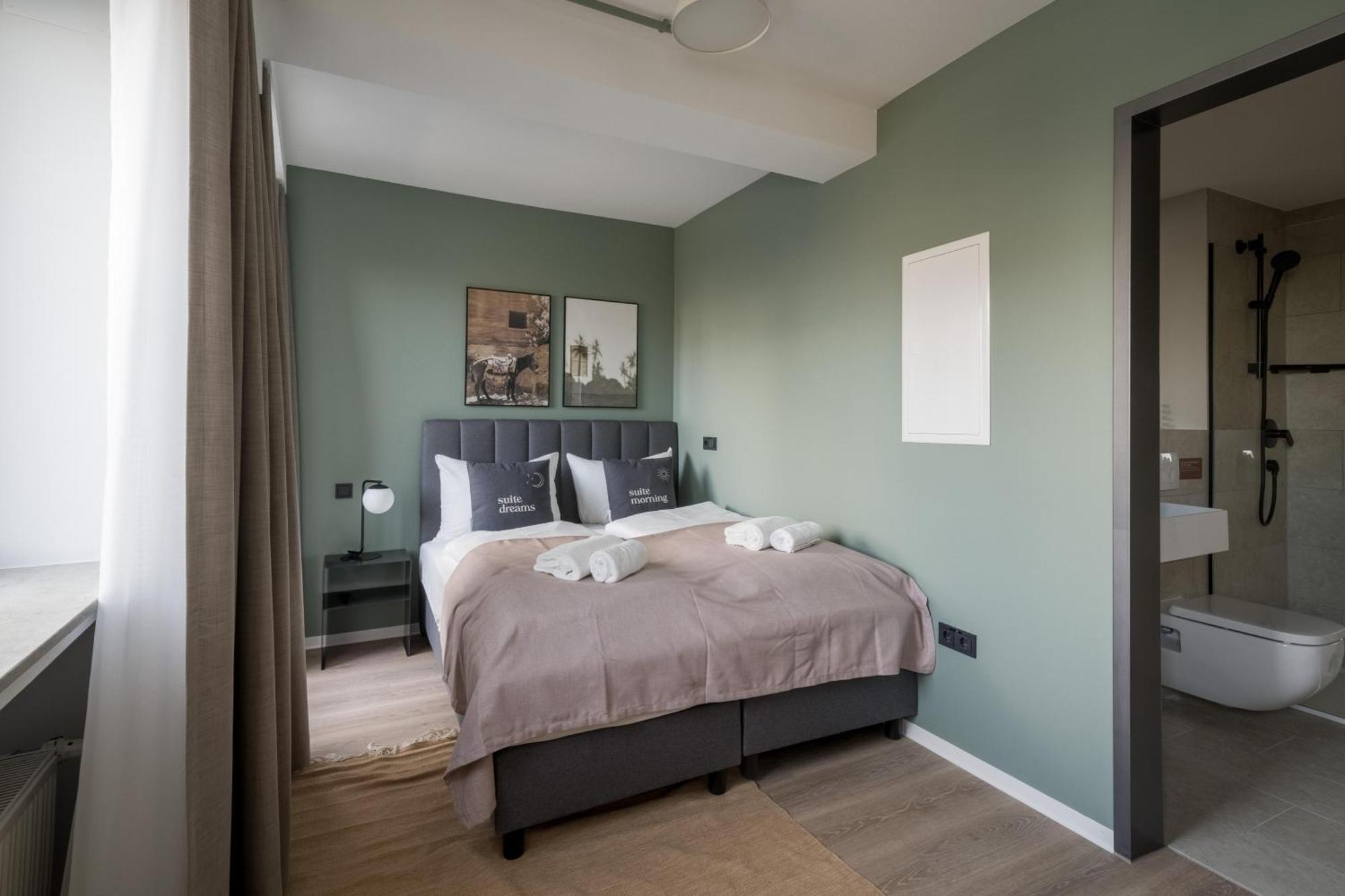Limehome Saarbruecken Berliner Promenade Cameră foto