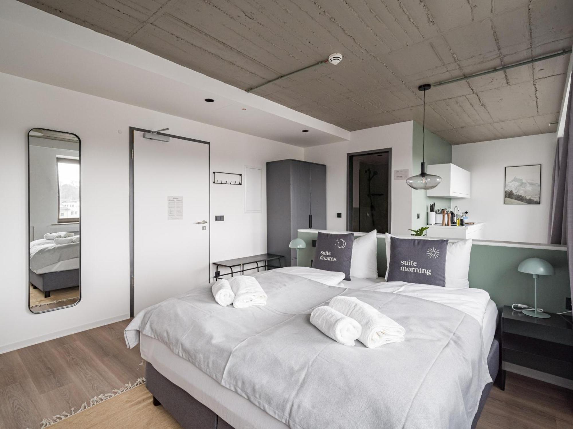 Limehome Saarbruecken Berliner Promenade Cameră foto
